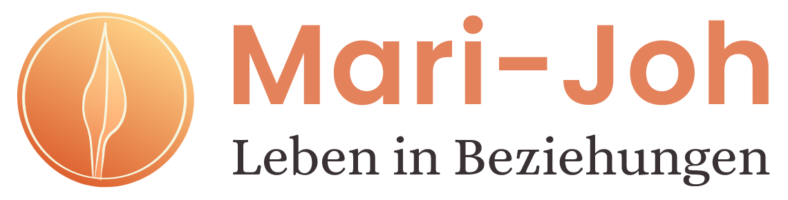 Mari-Joh Logo